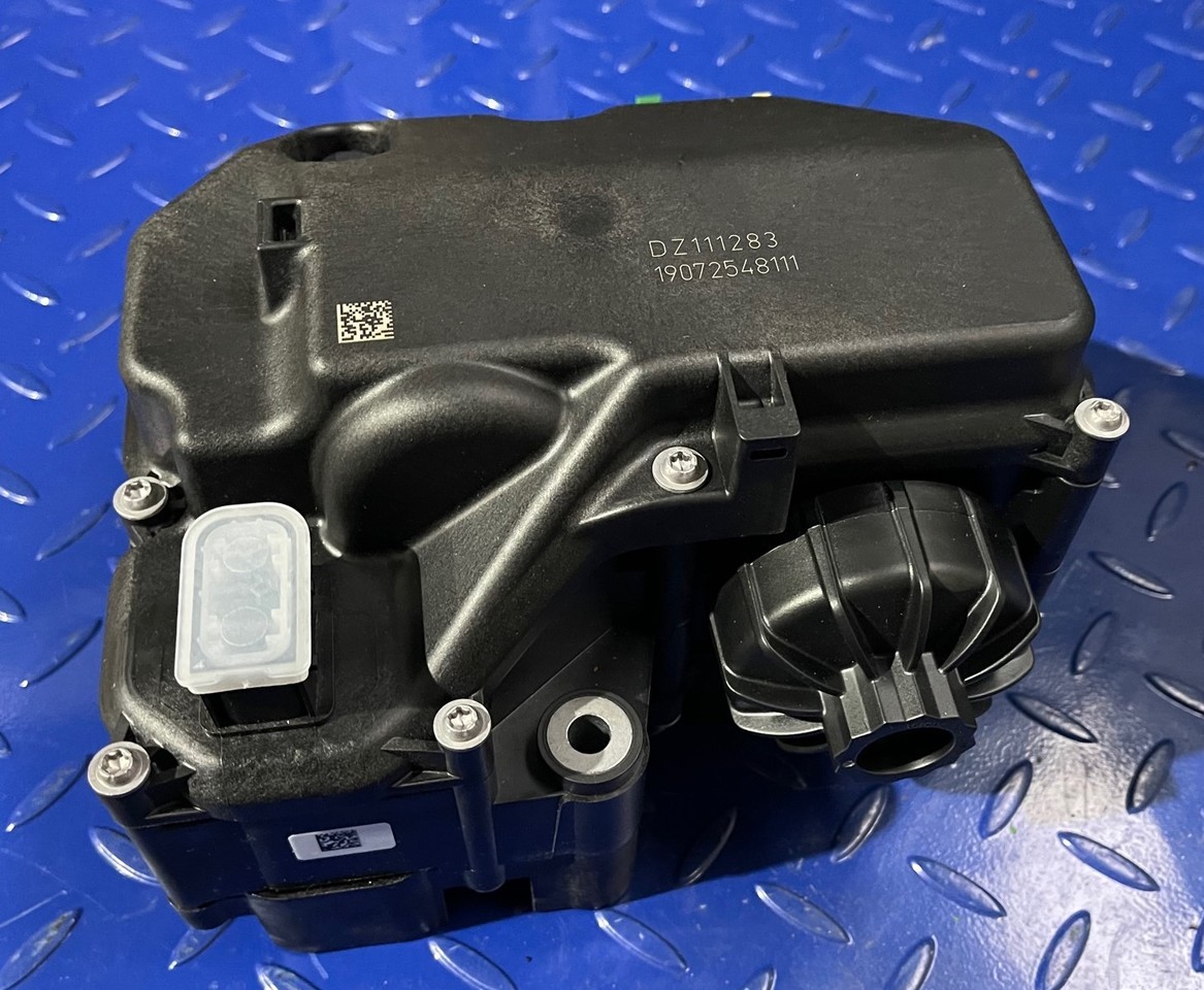 John Deere 8400 Harvester SCR Pump DZ111283 - Глушитель/ Выхлопная система для Комбайнов: фото 1 John Deere 8400 Harvester SCR Pump DZ111283 - Глушитель/ Выхлопная система для Комбайнов: фото 1