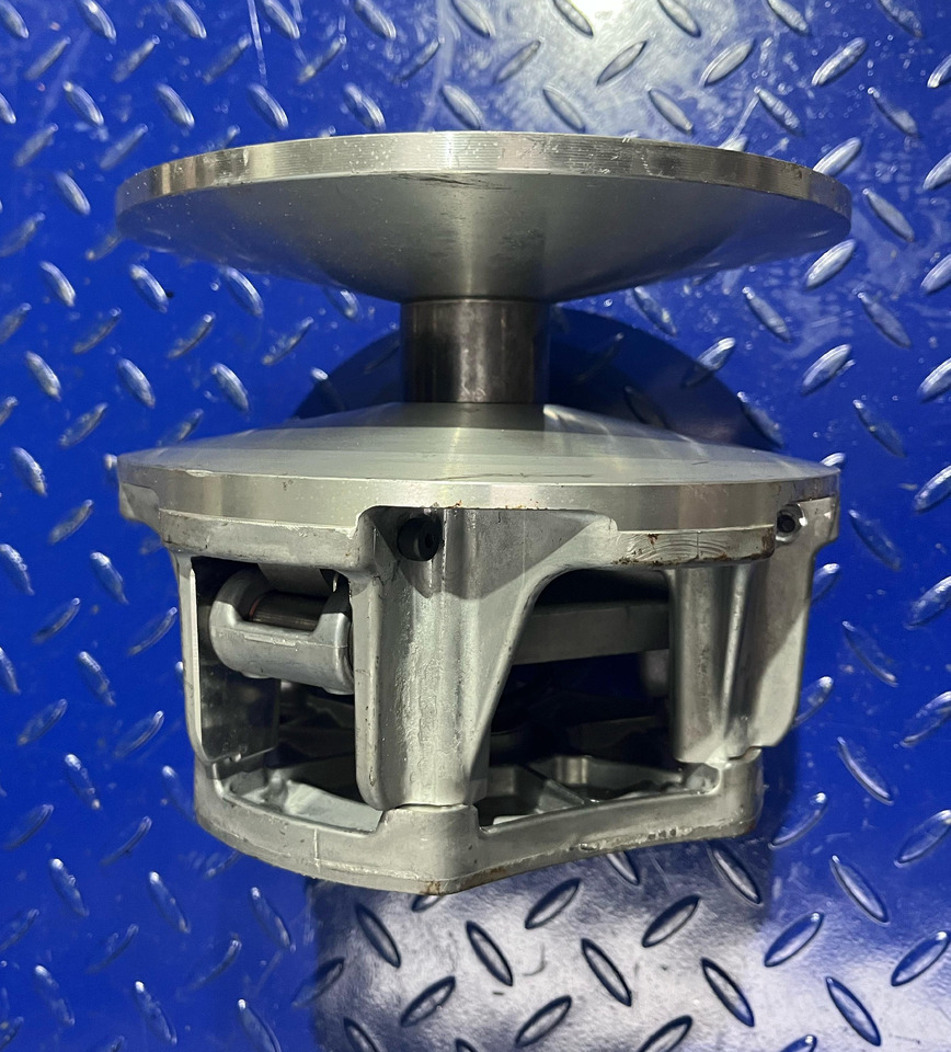 John Deere AM146949 - Сцепление и запчасти для Зерноуборочных комбайнов: фото 1 John Deere AM146949 - Сцепление и запчасти для Зерноуборочных комбайнов: фото 1