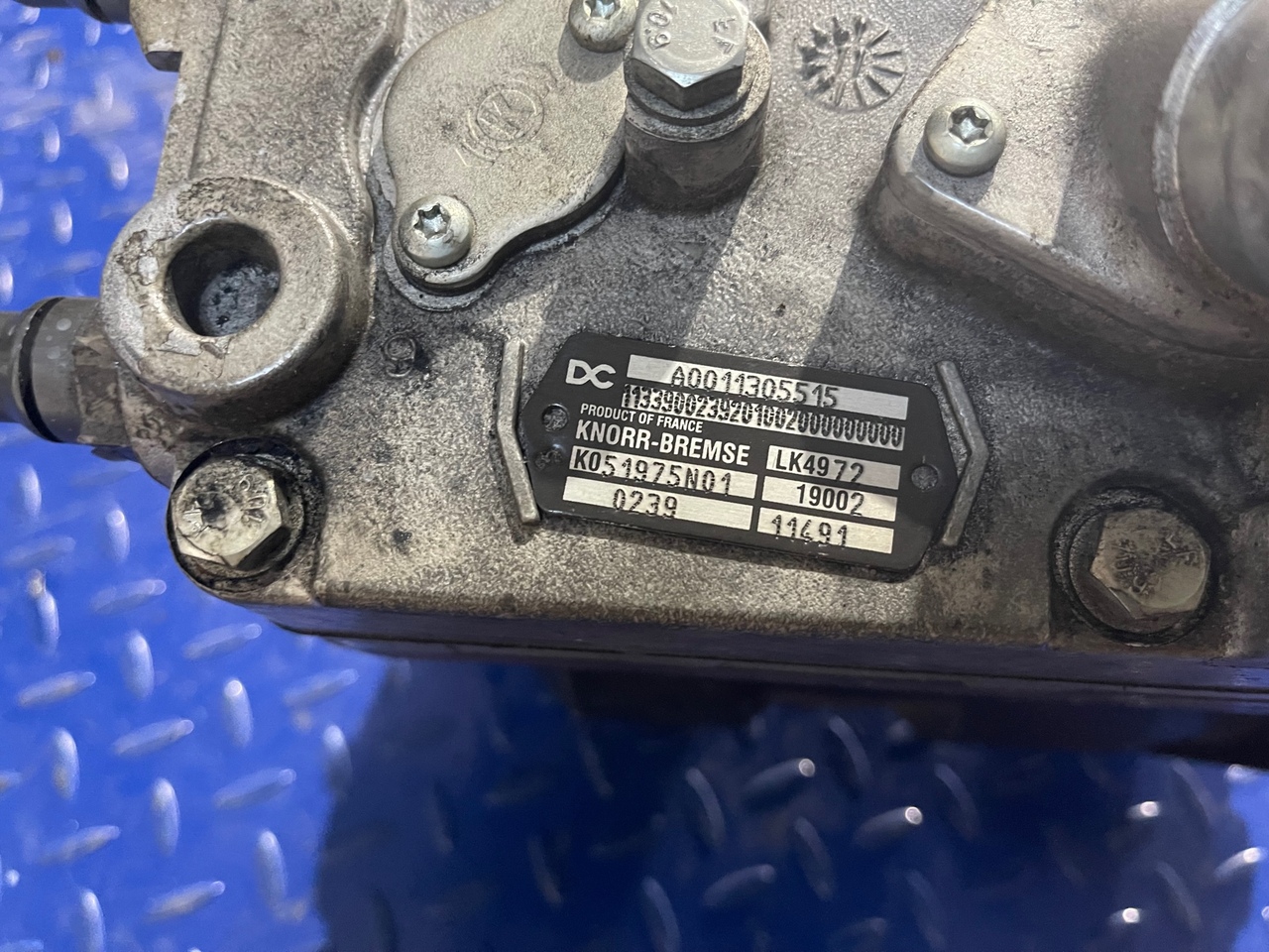 KNORR-BREMSE Mercedes Actros A0011305515 - Пневмокомпрессор для Грузовиков: фото 4 KNORR-BREMSE Mercedes Actros A0011305515 - Пневмокомпрессор для Грузовиков: фото 4