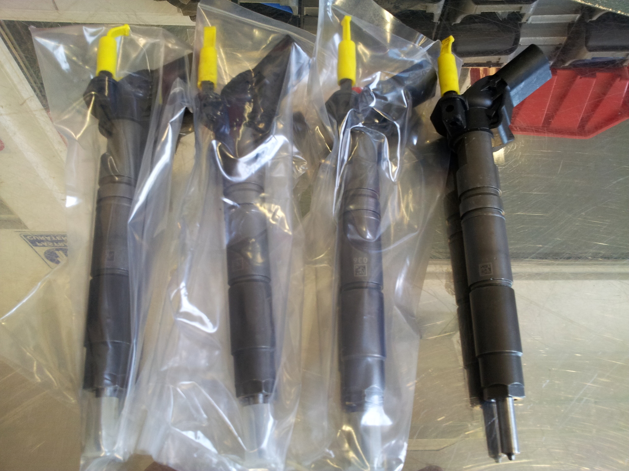 Mercedes 3.0L Euro 4 Piezo Injectors 0445115064 A6420701387 Sprinter, Vito, Viano, E Class, S Class, ML R Class, G CLass - Распределитель впрыска для Туристических автобусов: фото 3 Mercedes 3.0L Euro 4 Piezo Injectors 0445115064 A6420701387 Sprinter, Vito, Viano, E Class, S Class, ML R Class, G CLass - Распределитель впрыска для Туристических автобусов: фото 3