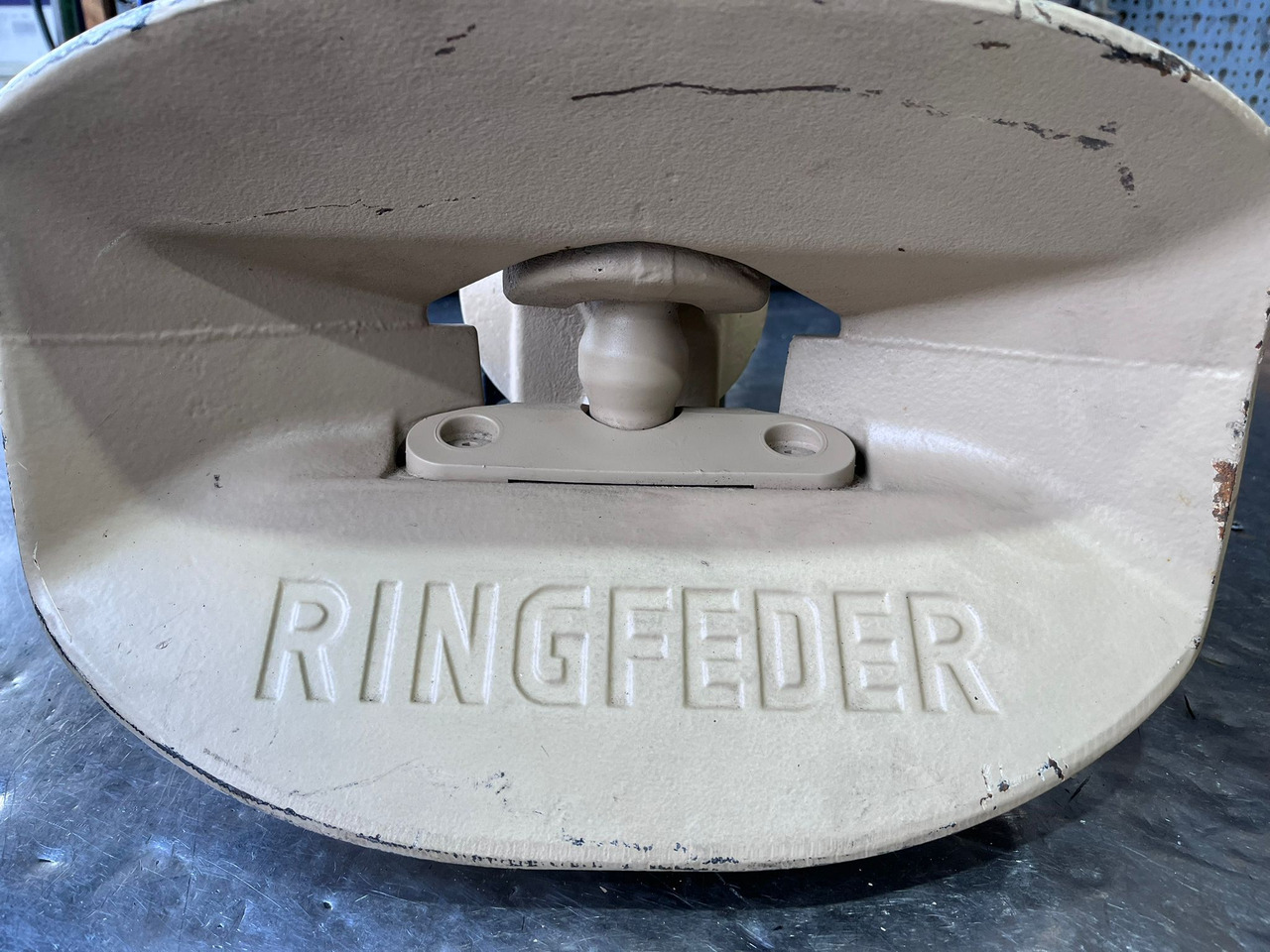 Ringfeder Fifth wheel coupler - Запчасти для Сельскохозяйственной техники: фото 3 Ringfeder Fifth wheel coupler - Запчасти для Сельскохозяйственной техники: фото 3