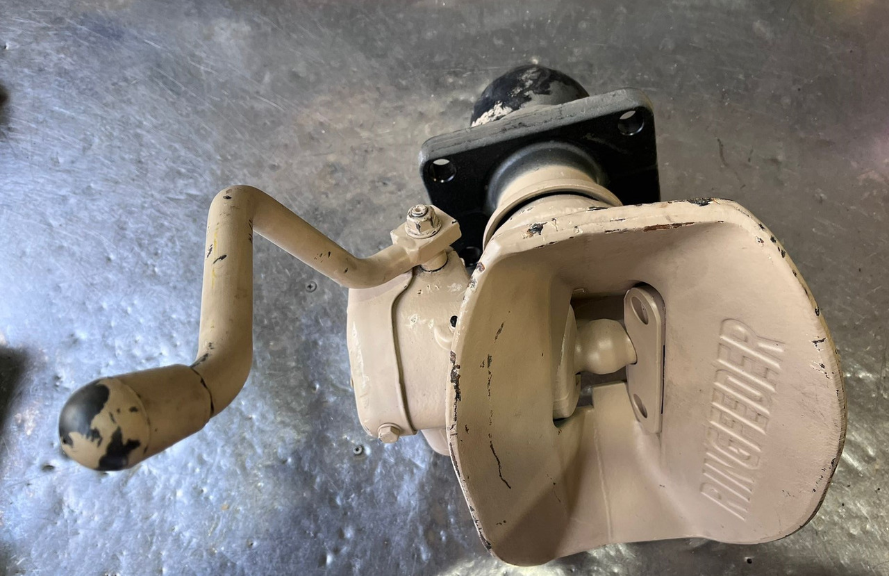 Ringfeder Fifth wheel coupler - Запчасти для Сельскохозяйственной техники: фото 1 Ringfeder Fifth wheel coupler - Запчасти для Сельскохозяйственной техники: фото 1