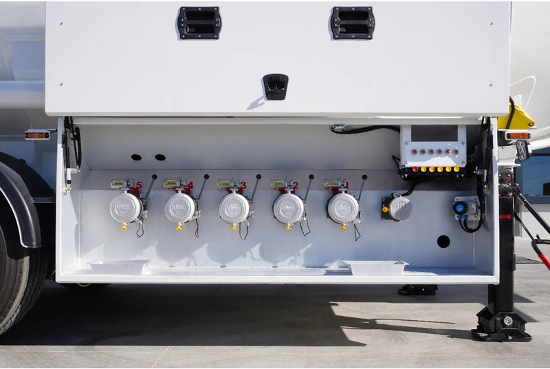 Новый Полуприцеп-цистерна Diversen EFEMMAK Fuel tank semi-trailer 36.000 liter ADR: фото 8