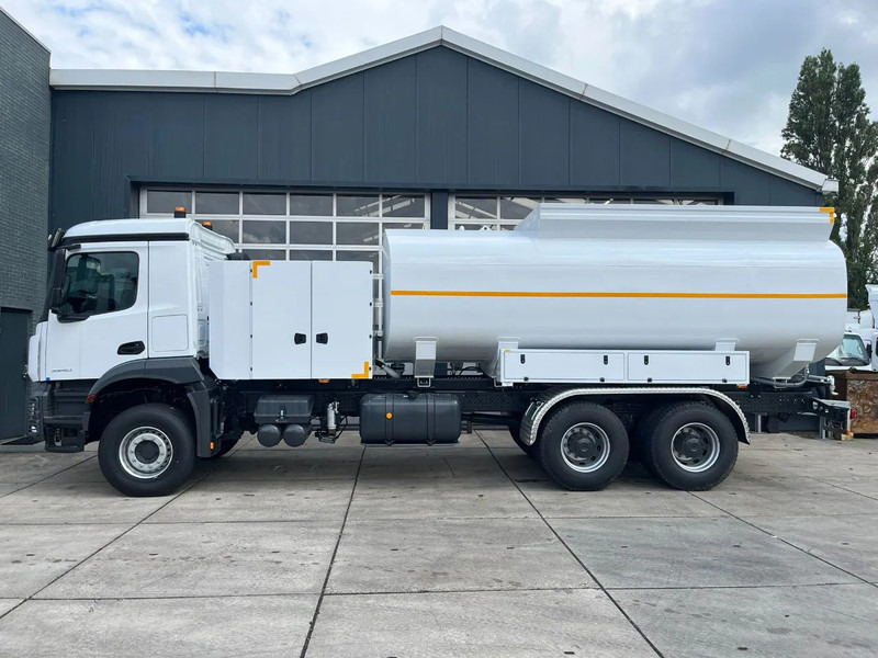 Mercedes-Benz Arocs 3340 6x6 Water Tank Truck - Грузовик-цистерна: фото 2 Mercedes-Benz Arocs 3340 6x6 Water Tank Truck - Грузовик-цистерна: фото 2