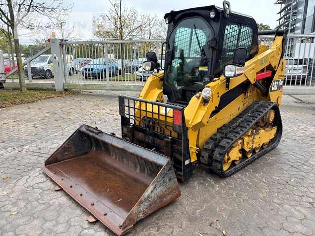 Cat 259D - Мини-погрузчик с бортовым поворотом: фото 1 Cat 259D - Мини-погрузчик с бортовым поворотом: фото 1