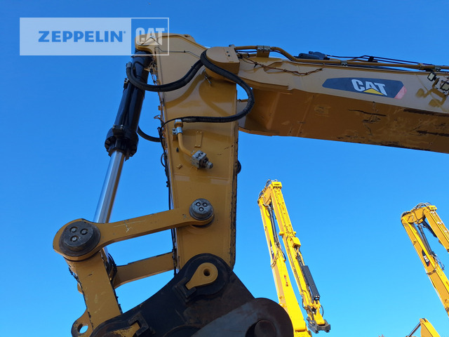 Гусеничный экскаватор Cat 390FL: фото 11