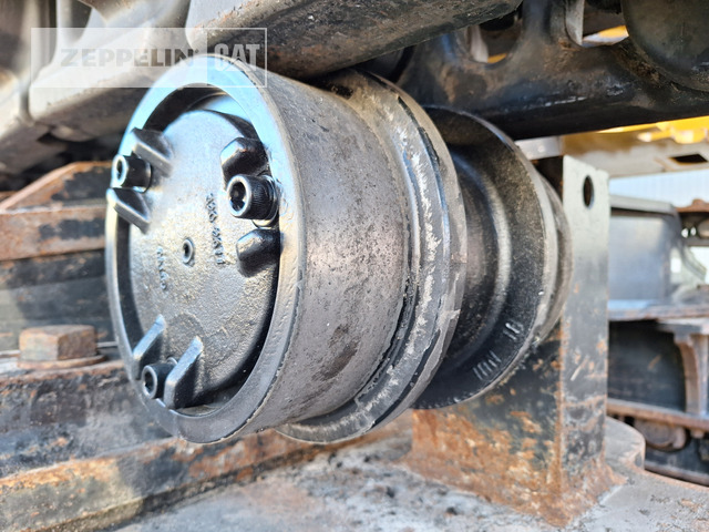 Гусеничный экскаватор Cat 390FL: фото 17