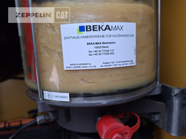 Гусеничный экскаватор Cat 390FL: фото 31