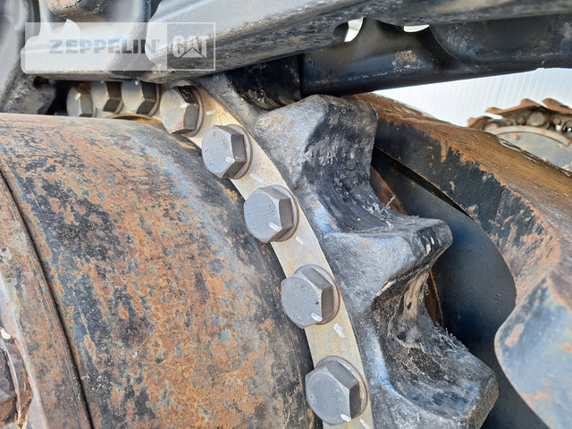 Гусеничный экскаватор Cat 390FL: фото 18