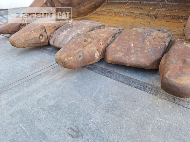 Гусеничный экскаватор Cat 390FL: фото 10