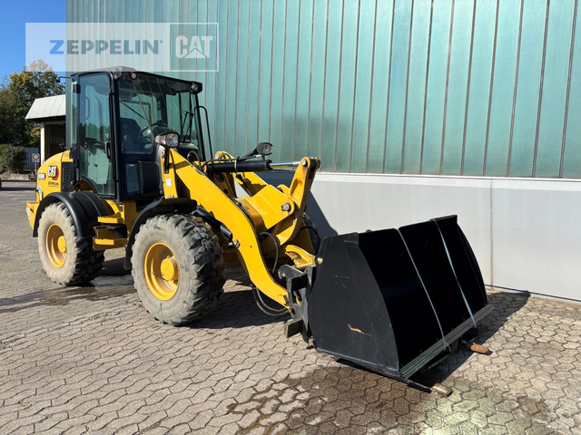 Cat 908M - Колёсный погрузчик: фото 4 Cat 908M - Колёсный погрузчик: фото 4