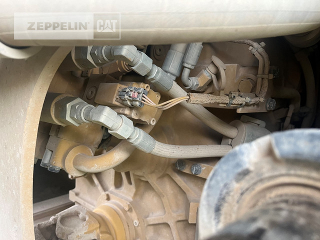 Колёсный погрузчик Cat 962M: фото 20