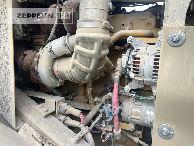 Колёсный погрузчик Cat 962M: фото 38