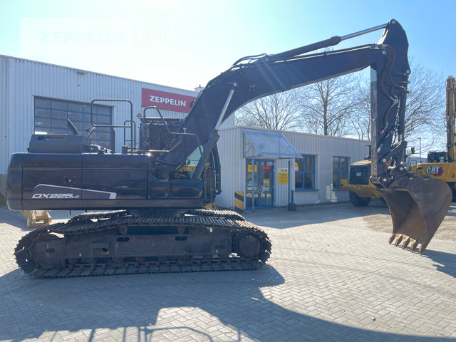 Doosan DX225LC-5 - Гусеничный экскаватор: фото 2 Doosan DX225LC-5 - Гусеничный экскаватор: фото 2
