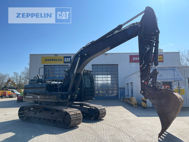 Doosan DX225LC-5 - Гусеничный экскаватор: фото 1 Doosan DX225LC-5 - Гусеничный экскаватор: фото 1