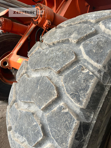 Hitachi ZW220 - Колёсный погрузчик: фото 5 Hitachi ZW220 - Колёсный погрузчик: фото 5