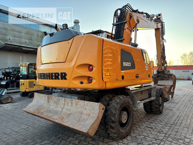 Liebherr A920 - Колёсный экскаватор: фото 3 Liebherr A920 - Колёсный экскаватор: фото 3