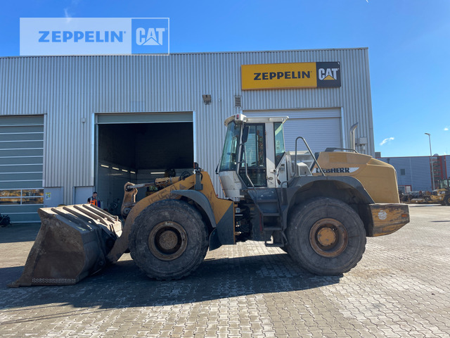 Liebherr L554 - Колёсный погрузчик: фото 2 Liebherr L554 - Колёсный погрузчик: фото 2