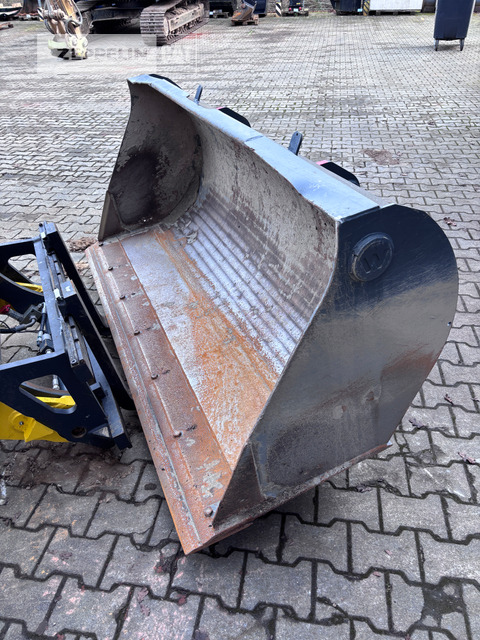 Колёсный погрузчик Wacker WL52: фото 20