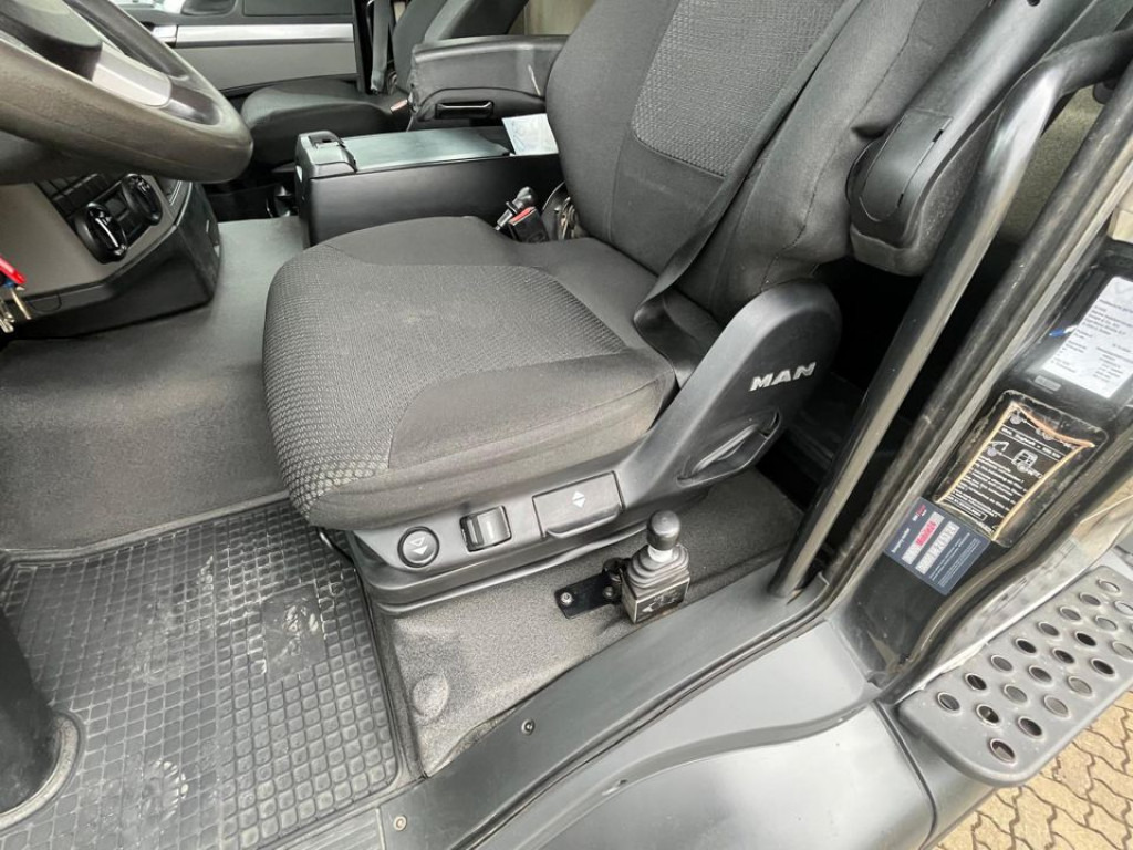 MAN TG-S 35.460 8x6 4 Achs Muldenkipper Meiller 18m³ - Внедорожный самосвал: фото 4 MAN TG-S 35.460 8x6 4 Achs Muldenkipper Meiller 18m³ - Внедорожный самосвал: фото 4