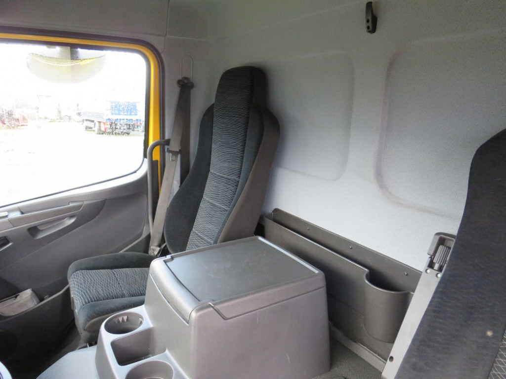 MERCEDES-BENZ Atego 1224 L  Pritsche LBW - Тентованный грузовик: фото 2 MERCEDES-BENZ Atego 1224 L  Pritsche LBW - Тентованный грузовик: фото 2