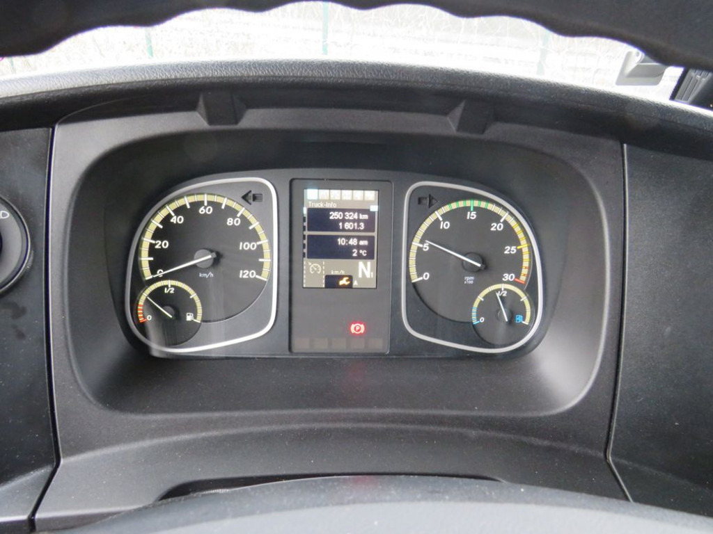 MERCEDES-BENZ Atego 1527 L Pritsche LBW - Тентованный грузовик: фото 3 MERCEDES-BENZ Atego 1527 L Pritsche LBW - Тентованный грузовик: фото 3