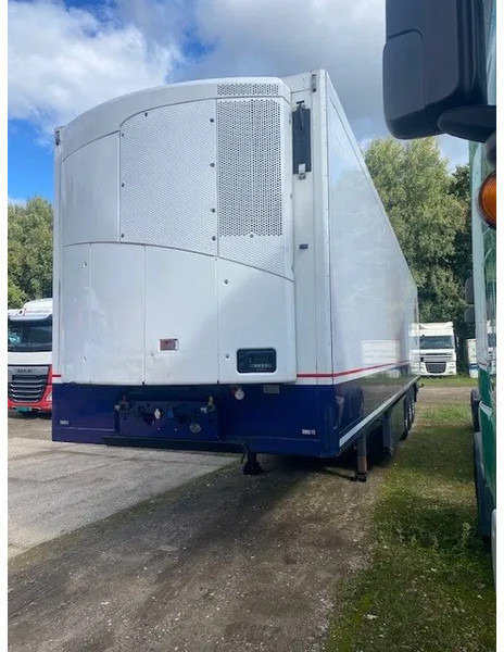 Krone koelvries met TK en onderschuifklep , aslift, - Полуприцеп-рефрижератор: фото 3 Krone koelvries met TK en onderschuifklep , aslift, - Полуприцеп-рефрижератор: фото 3