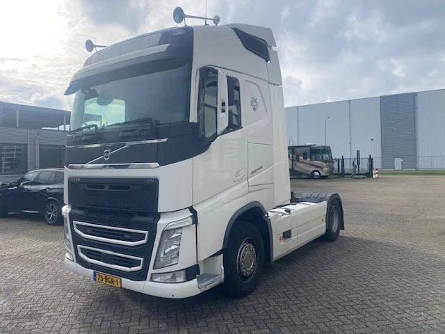Volvo FH 460 globe euro 6 - Тягач: фото 1 Volvo FH 460 globe euro 6 - Тягач: фото 1