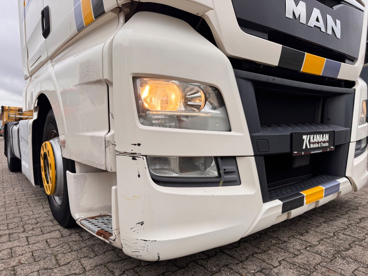 MAN TGX 18.440 4x2 LLS-U LowLiner XXL - Тягач: фото 4 MAN TGX 18.440 4x2 LLS-U LowLiner XXL - Тягач: фото 4