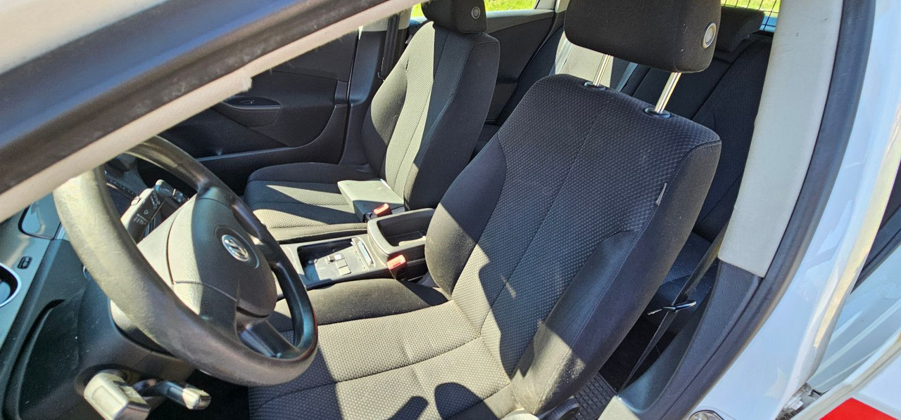 Седан Volkswagen Allrad Feuerwehr Kommandowagen HVO KDOW ELW: фото 9 Седан Volkswagen Allrad Feuerwehr Kommandowagen HVO KDOW ELW: фото 9