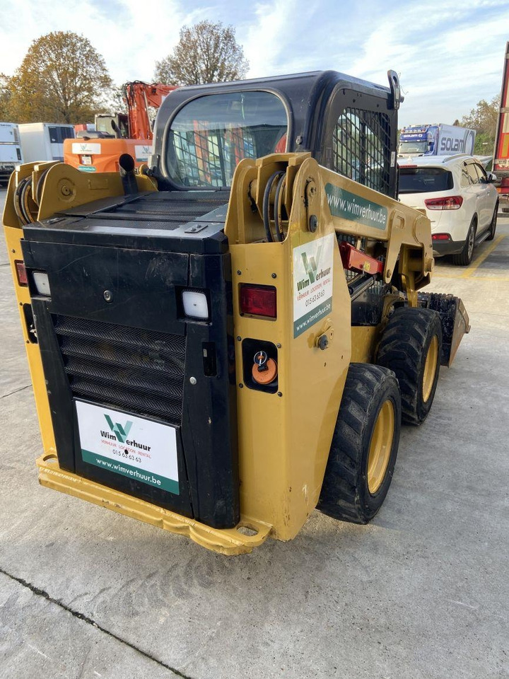 CAT 226 D3 (5867) - Мини-погрузчик с бортовым поворотом: фото 3 CAT 226 D3 (5867) - Мини-погрузчик с бортовым поворотом: фото 3