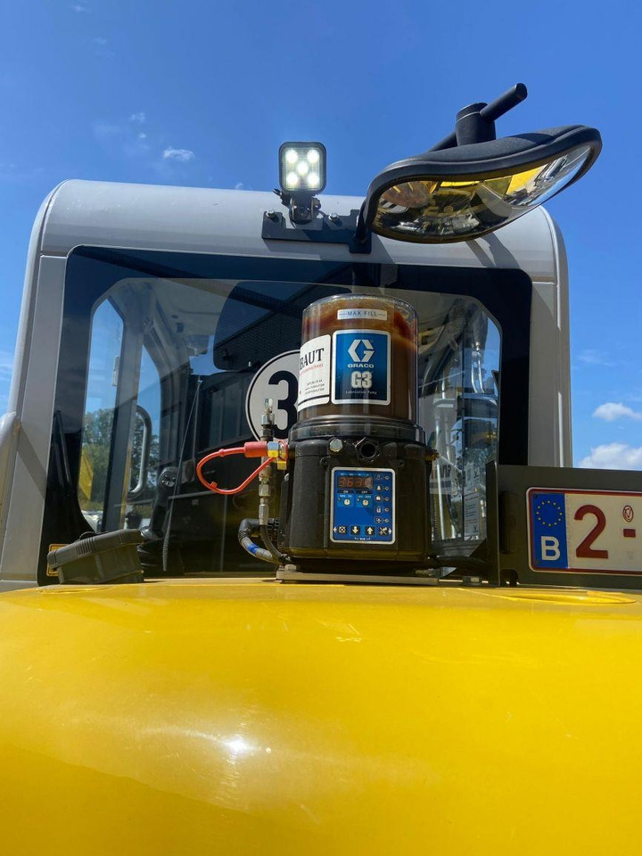 Wacker Neuson EW100 (7057) - Колёсный экскаватор: фото 5 Wacker Neuson EW100 (7057) - Колёсный экскаватор: фото 5