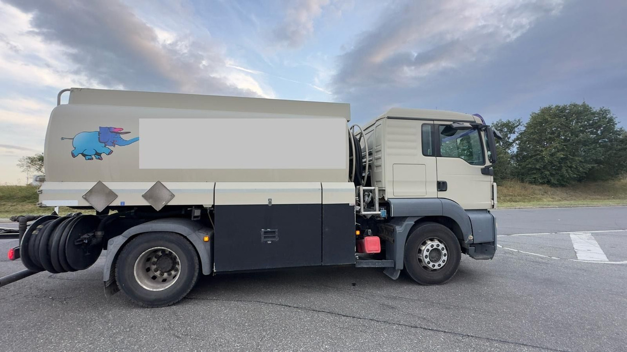 MAN TGS 18.440 4X2 BL A3 (Oben+Untenbefüllung) - Грузовик-цистерна: фото 2 MAN TGS 18.440 4X2 BL A3 (Oben+Untenbefüllung) - Грузовик-цистерна: фото 2