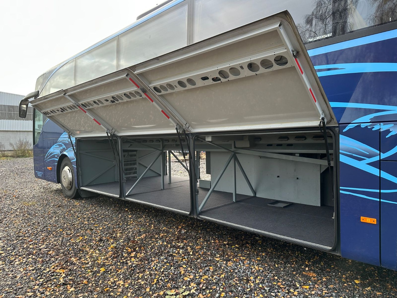 Mercedes-Benz Tourismo O350 17 RHD-L (59Sitze*DE*TOP) - Туристический автобус: фото 4 Mercedes-Benz Tourismo O350 17 RHD-L (59Sitze*DE*TOP) - Туристический автобус: фото 4