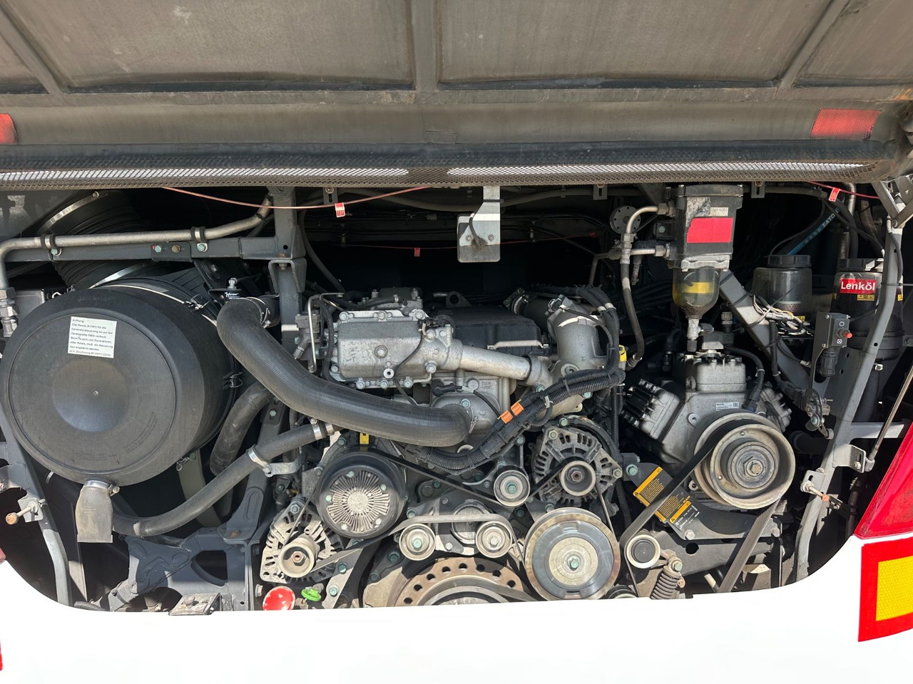 Neoplan P06 Skyliner L (83 Sitze*TOP*Motor Neu*Panorama) - Двухэтажный автобус: фото 4 Neoplan P06 Skyliner L (83 Sitze*TOP*Motor Neu*Panorama) - Двухэтажный автобус: фото 4