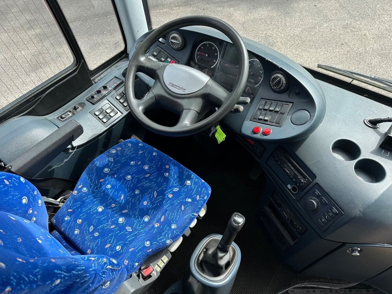 Neoplan P25 Trendliner 3516ÜC Klimaanlage*WC*57 Sitze Neoplan P25 Trendliner 3516ÜC Klimaanlage*WC*57 Sitze - Туристический автобус: фото 5 Neoplan P25 Trendliner 3516ÜC Klimaanlage*WC*57 Sitze Neoplan P25 Trendliner 3516ÜC Klimaanlage*WC*57 Sitze - Туристический автобус: фото 5