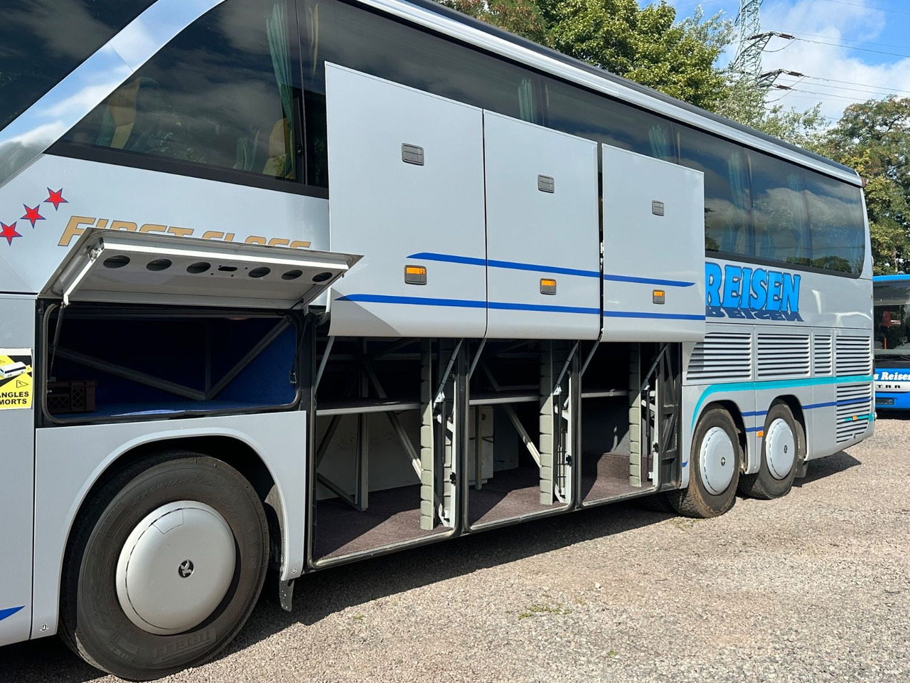 Setra S 415 HDH (Euro4*Schaltung*Klima) - Туристический автобус: фото 4 Setra S 415 HDH (Euro4*Schaltung*Klima) - Туристический автобус: фото 4