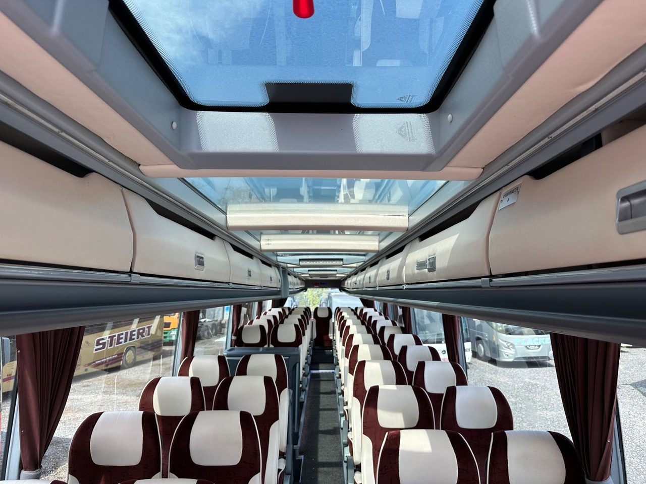 Туристический автобус Vanhool T915 Astronef (Euro 5*Panorama Dach): фото 17
