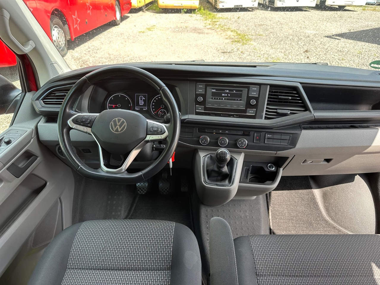 Пассажирский фургон Volkswagen T6 Kombi (PDC Hi*ACC*StandHz*9 Sitzer*AC): фото 13 Пассажирский фургон Volkswagen T6 Kombi (PDC Hi*ACC*StandHz*9 Sitzer*AC): фото 13