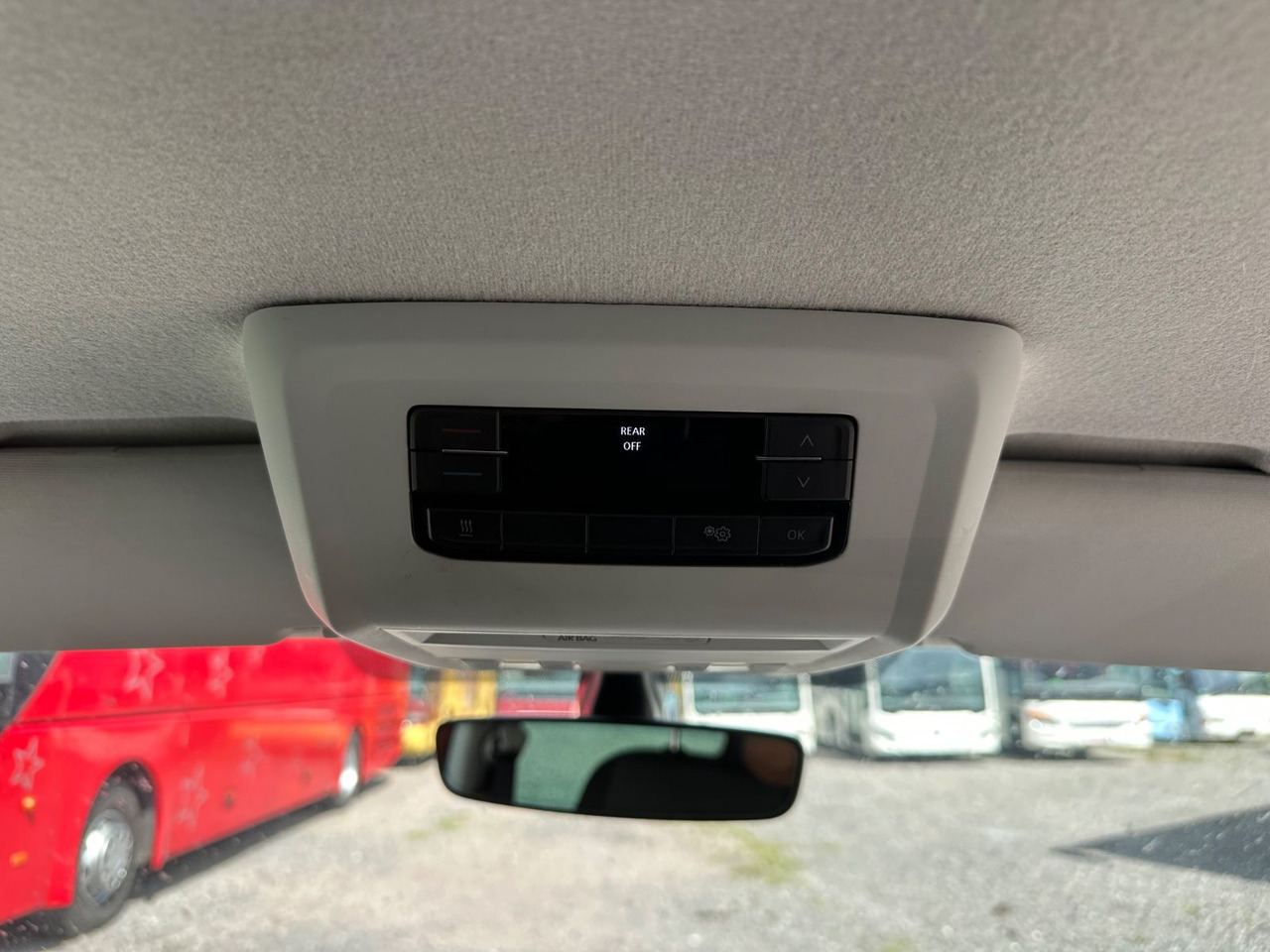 Пассажирский фургон Volkswagen T6 Kombi (PDC Hi*ACC*StandHz*9 Sitzer*AC): фото 15 Пассажирский фургон Volkswagen T6 Kombi (PDC Hi*ACC*StandHz*9 Sitzer*AC): фото 15